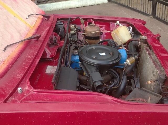 Красный ВАЗ 2105, объемом двигателя 1.5 л и пробегом 300 тыс. км за 850 $, фото 3 на Automoto.ua