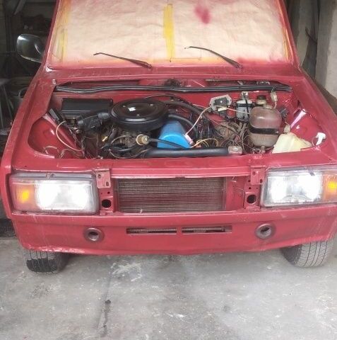 Красный ВАЗ 2105, объемом двигателя 1.5 л и пробегом 300 тыс. км за 850 $, фото 2 на Automoto.ua