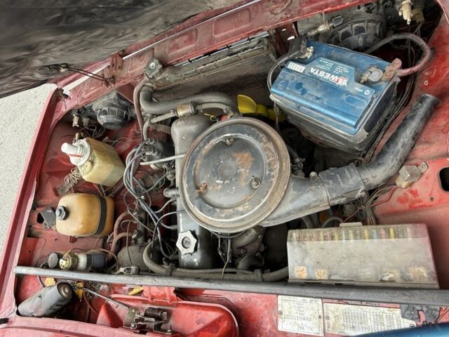 Красный ВАЗ 2105, объемом двигателя 1.3 л и пробегом 100 тыс. км за 600 $, фото 9 на Automoto.ua