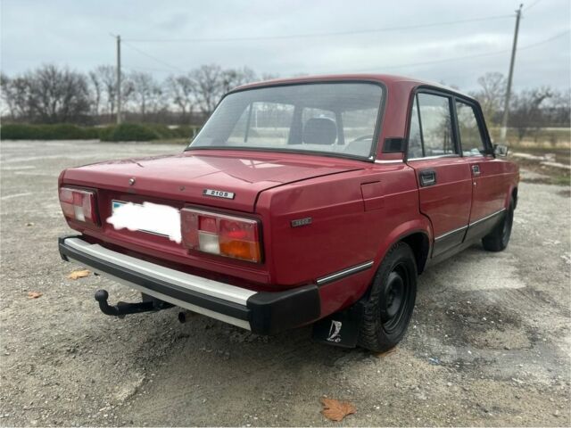 Красный ВАЗ 2105, объемом двигателя 1.5 л и пробегом 88 тыс. км за 1100 $, фото 2 на Automoto.ua