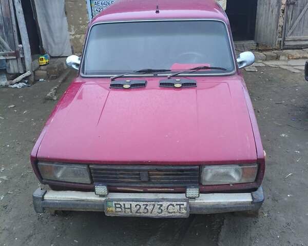 Красный ВАЗ 2105, объемом двигателя 1.45 л и пробегом 268 тыс. км за 1100 $, фото 1 на Automoto.ua