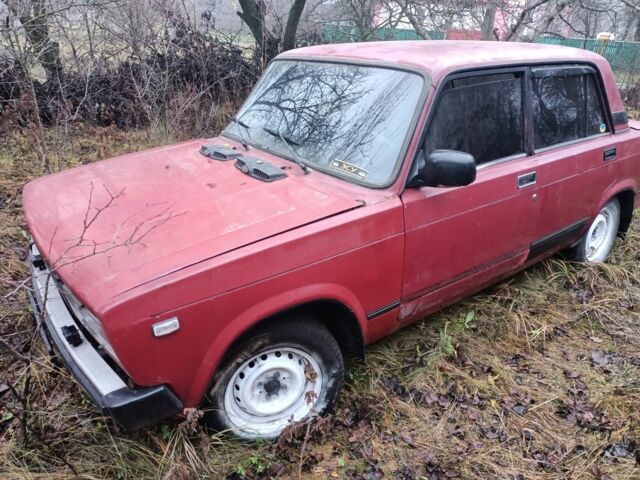 Червоний ВАЗ 2105, об'ємом двигуна 1.5 л та пробігом 200 тис. км за 332 $, фото 1 на Automoto.ua