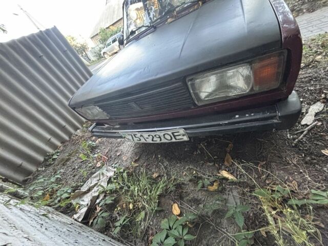 Красный ВАЗ 2105, объемом двигателя 0 л и пробегом 3 тыс. км за 412 $, фото 2 на Automoto.ua