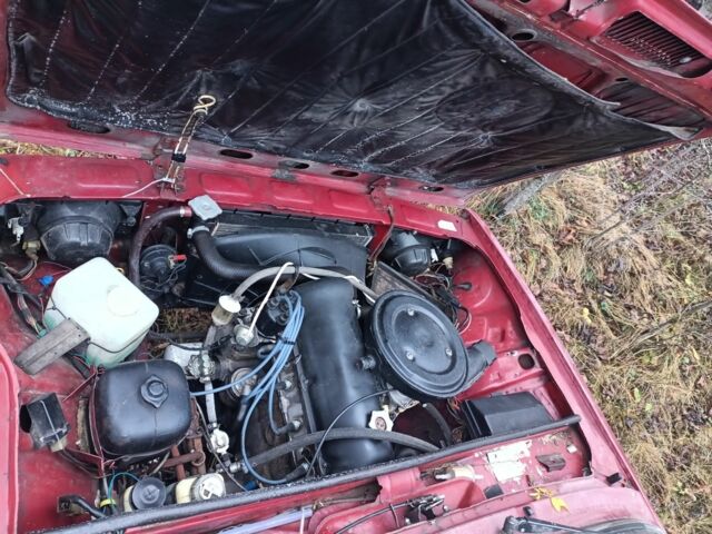 Червоний ВАЗ 2105, об'ємом двигуна 1.5 л та пробігом 200 тис. км за 332 $, фото 6 на Automoto.ua