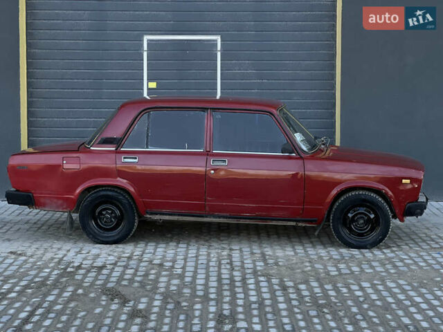 Красный ВАЗ 2105, объемом двигателя 1.5 л и пробегом 152 тыс. км за 799 $, фото 3 на Automoto.ua