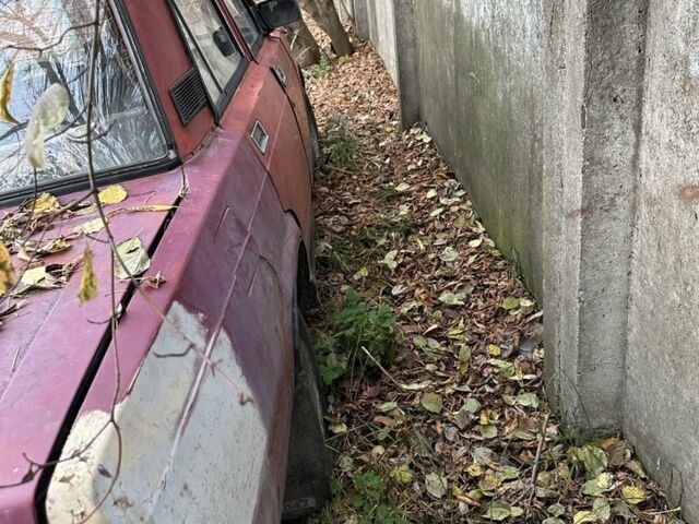 ВАЗ 2105 1997 в Коростене на Automoto.ua Красный ВАЗ 2105, объемом двигателя 1.6 л и пробегом 40 тыс. км за 334 $, фото 3 на Automoto.ua