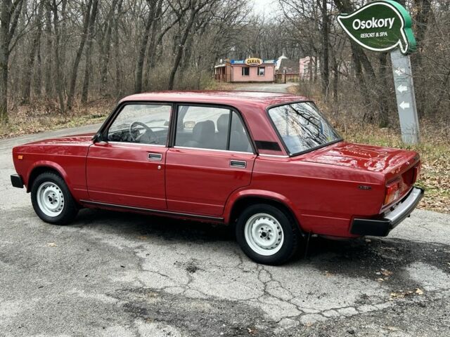 Красный ВАЗ 2105, объемом двигателя 1.5 л и пробегом 37 тыс. км за 2750 $, фото 6 на Automoto.ua