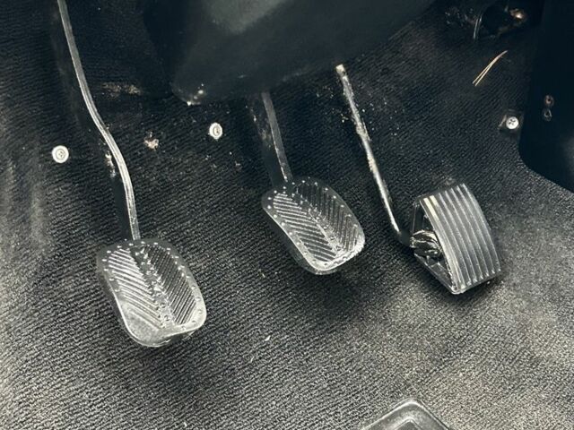 Красный ВАЗ 2105, объемом двигателя 1.5 л и пробегом 37 тыс. км за 2750 $, фото 11 на Automoto.ua