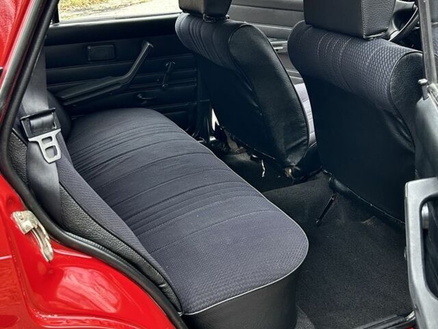 Красный ВАЗ 2105, объемом двигателя 1.5 л и пробегом 37 тыс. км за 2750 $, фото 14 на Automoto.ua