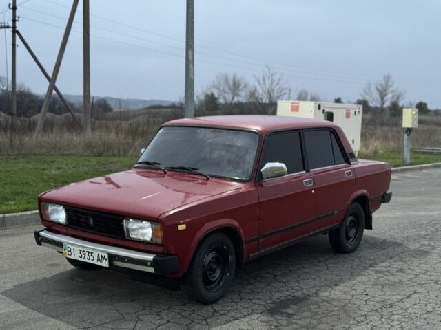 Красный ВАЗ 2105, объемом двигателя 1.5 л и пробегом 60 тыс. км за 545 $, фото 2 на Automoto.ua