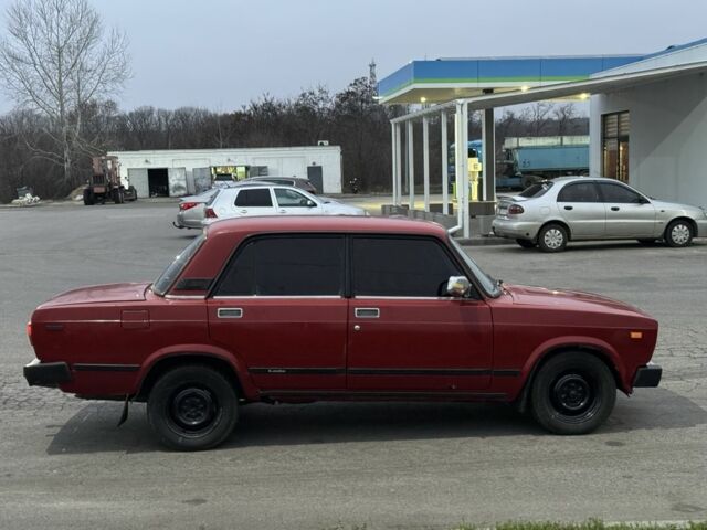 Красный ВАЗ 2105, объемом двигателя 1.5 л и пробегом 60 тыс. км за 545 $, фото 5 на Automoto.ua