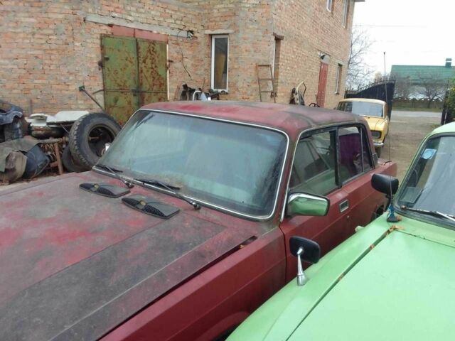 Красный ВАЗ 2105, объемом двигателя 1 л и пробегом 1 тыс. км за 203 $, фото 2 на Automoto.ua