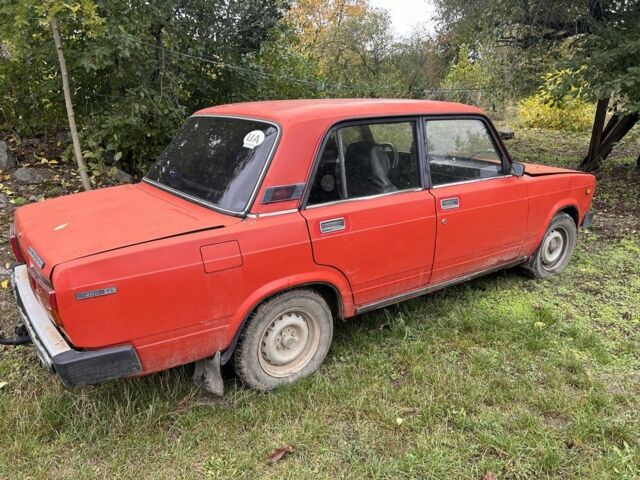 Красный ВАЗ 2105, объемом двигателя 0 л и пробегом 20 тыс. км за 400 $, фото 1 на Automoto.ua