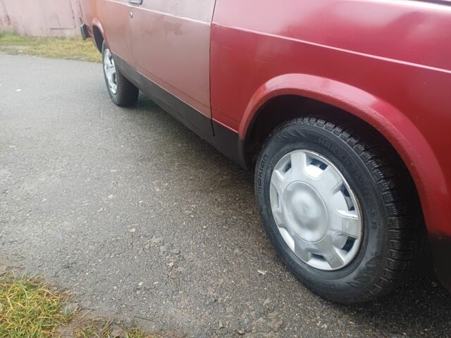 Красный ВАЗ 2105, объемом двигателя 0 л и пробегом 300 тыс. км за 499 $, фото 8 на Automoto.ua