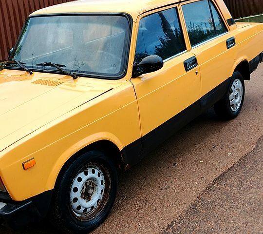 ВАЗ 2105, объемом двигателя 1.5 л и пробегом 333 тыс. км за 360 $, фото 2 на Automoto.ua