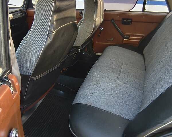 ВАЗ 2105, объемом двигателя 1.2 л и пробегом 41 тыс. км за 1000 $, фото 6 на Automoto.ua