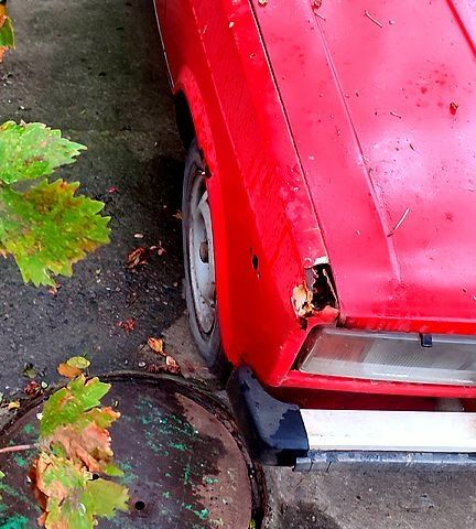 ВАЗ 2105, объемом двигателя 1.3 л и пробегом 300 тыс. км за 300 $, фото 2 на Automoto.ua