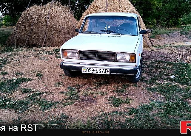 ВАЗ 2105, объемом двигателя 1.6 л и пробегом 300 тыс. км за 600 $, фото 2 на Automoto.ua