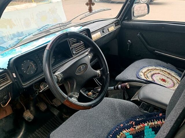 ВАЗ 2105, объемом двигателя 16 л и пробегом 100 тыс. км за 500 $, фото 4 на Automoto.ua