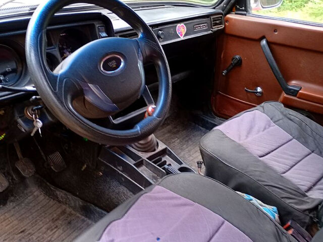 ВАЗ 2105, объемом двигателя 1.3 л и пробегом 102 тыс. км за 650 $, фото 6 на Automoto.ua