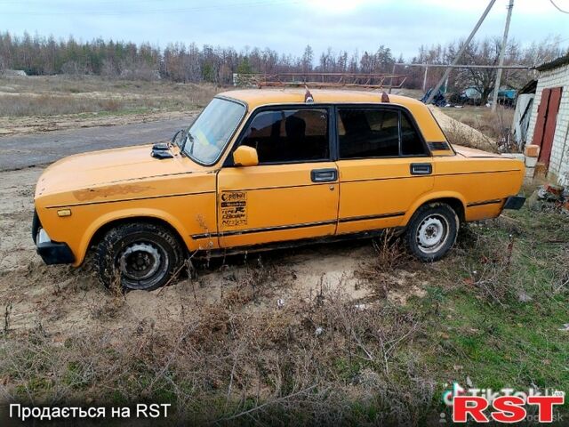 ВАЗ 2105, объемом двигателя 15 л и пробегом 0 тыс. км за 300 $, фото 1 на Automoto.ua