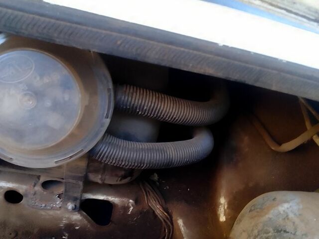 ВАЗ 2105, объемом двигателя 1.5 л и пробегом 200 тыс. км за 550 $, фото 3 на Automoto.ua