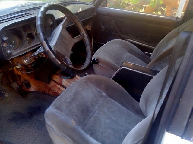 ВАЗ 2105, объемом двигателя 1.5 л и пробегом 200 тыс. км за 550 $, фото 2 на Automoto.ua