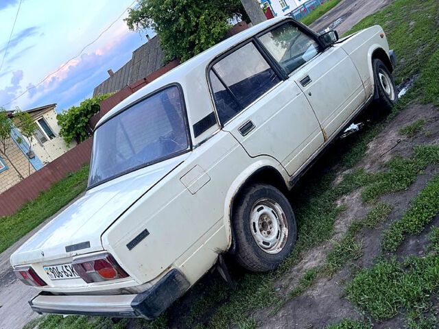 ВАЗ 2105, объемом двигателя 1.5 л и пробегом 333 тыс. км за 600 $, фото 2 на Automoto.ua