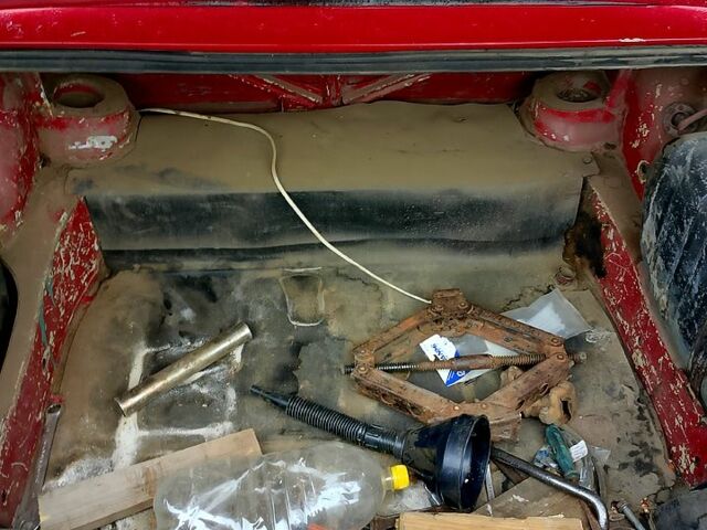 ВАЗ 2105, объемом двигателя 1.5 л и пробегом 0 тыс. км за 850 $, фото 5 на Automoto.ua