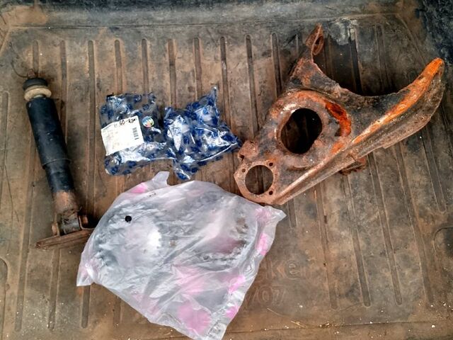 ВАЗ 2105, об'ємом двигуна 1.5 л та пробігом 200 тис. км за 800 $, фото 5 на Automoto.ua