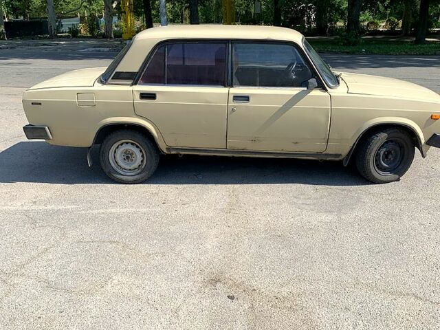 ВАЗ 2105, объемом двигателя 1.5 л и пробегом 200 тыс. км за 460 $, фото 1 на Automoto.ua