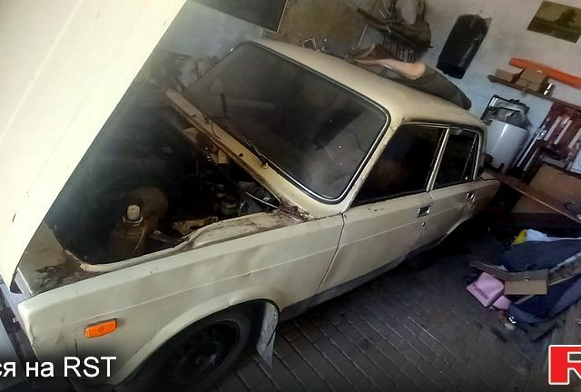 ВАЗ 2105, объемом двигателя 1.2 л и пробегом 0 тыс. км за 300 $, фото 7 на Automoto.ua