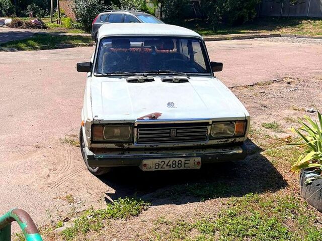 ВАЗ 2105, объемом двигателя 1.5 л и пробегом 303 тыс. км за 450 $, фото 1 на Automoto.ua