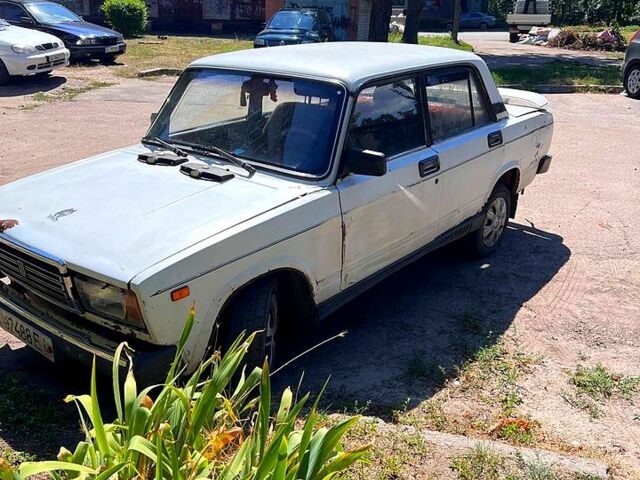 ВАЗ 2105, объемом двигателя 1.5 л и пробегом 303 тыс. км за 450 $, фото 4 на Automoto.ua