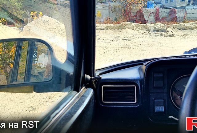 ВАЗ 2105, объемом двигателя 1.3 л и пробегом 98 тыс. км за 1000 $, фото 4 на Automoto.ua