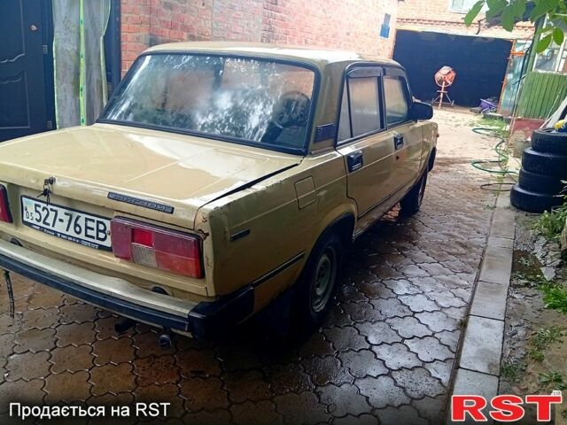 ВАЗ 2105, объемом двигателя 1.5 л и пробегом 100 тыс. км за 300 $, фото 1 на Automoto.ua