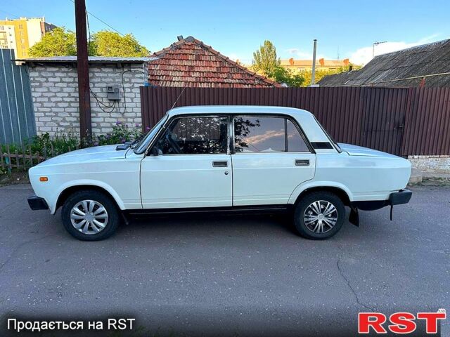 ВАЗ 2105, объемом двигателя 1.5 л и пробегом 100 тыс. км за 1100 $, фото 1 на Automoto.ua