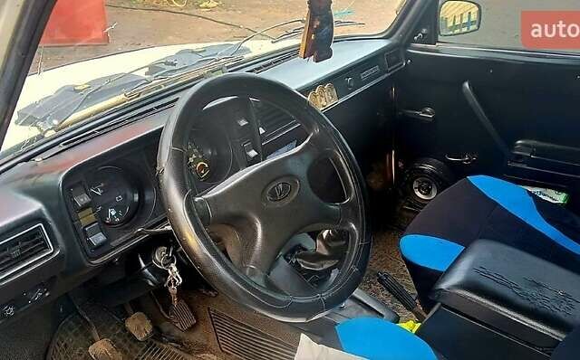 ВАЗ 2105, объемом двигателя 1.3 л и пробегом 152 тыс. км за 1050 $, фото 4 на Automoto.ua