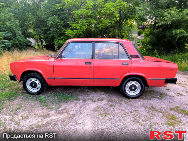 ВАЗ 2105, объемом двигателя 1.5 л и пробегом 0 тыс. км за 1000 $, фото 3 на Automoto.ua