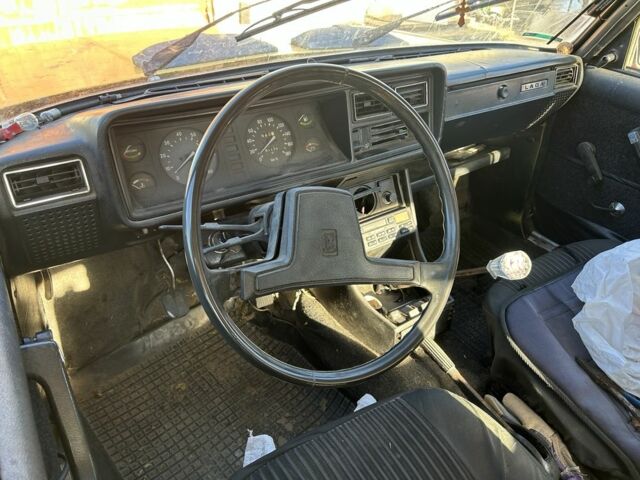 Жовтий ВАЗ 2105, об'ємом двигуна 1.3 л та пробігом 200 тис. км за 250 $, фото 6 на Automoto.ua