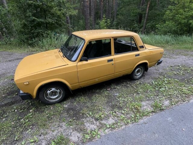 Желтый ВАЗ 2105, объемом двигателя 0 л и пробегом 2 тыс. км за 601 $, фото 2 на Automoto.ua