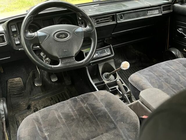 Желтый ВАЗ 2105, объемом двигателя 0 л и пробегом 2 тыс. км за 601 $, фото 5 на Automoto.ua
