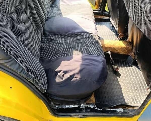 Жовтий ВАЗ 2105, об'ємом двигуна 1.3 л та пробігом 353 тис. км за 553 $, фото 3 на Automoto.ua