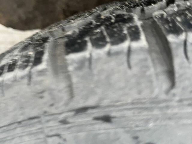 Желтый ВАЗ 2105, объемом двигателя 1.5 л и пробегом 65 тыс. км за 220 $, фото 5 на Automoto.ua