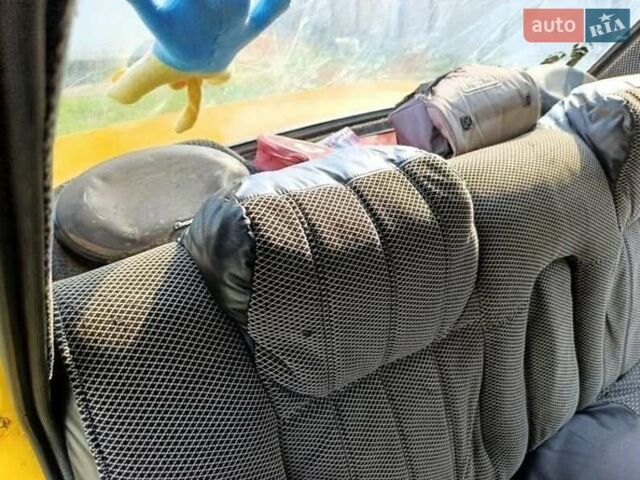 Жовтий ВАЗ 2105, об'ємом двигуна 1.3 л та пробігом 353 тис. км за 553 $, фото 5 на Automoto.ua