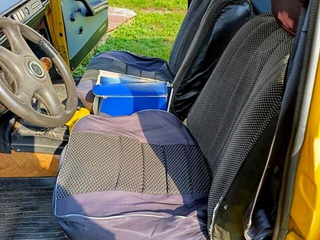 Жовтий ВАЗ 2105, об'ємом двигуна 1.3 л та пробігом 353 тис. км за 480 $, фото 2 на Automoto.ua