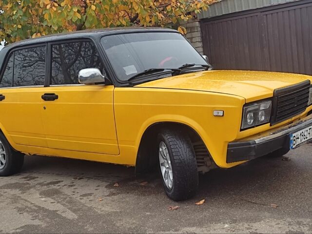 Желтый ВАЗ 2105, объемом двигателя 1.2 л и пробегом 120 тыс. км за 1097 $, фото 1 на Automoto.ua