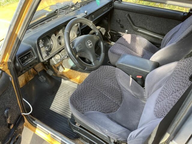 ВАЗ 2105 1983 в Тульчине на Automoto.ua Желтый ВАЗ 2105, объемом двигателя 1.3 л и пробегом 169 тыс. км за 850 $, фото 7 на Automoto.ua