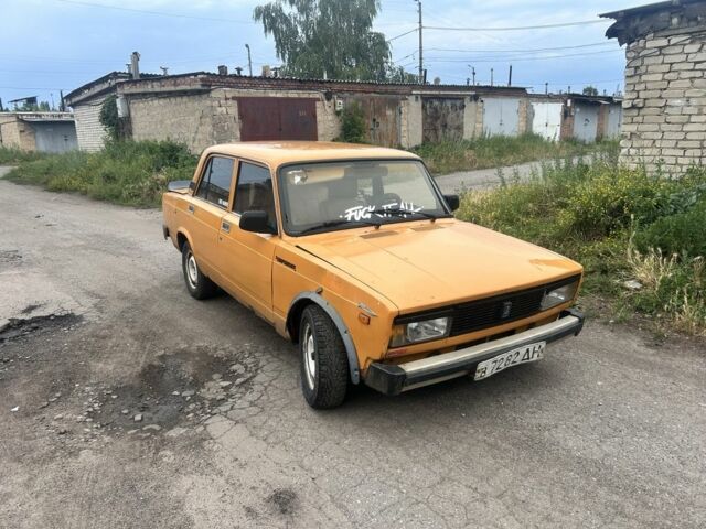 Желтый ВАЗ 2105, объемом двигателя 0 л и пробегом 100 тыс. км за 556 $, фото 1 на Automoto.ua
