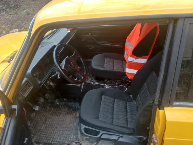 ВАЗ 2105 1983 в Ужгороде на Automoto.ua Желтый ВАЗ 2105, объемом двигателя 1.5 л и пробегом 80 тыс. км за 650 $, фото 4 на Automoto.ua